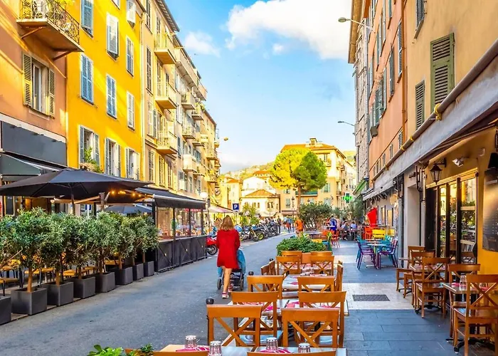 Cozy Close To Train Station Nizza